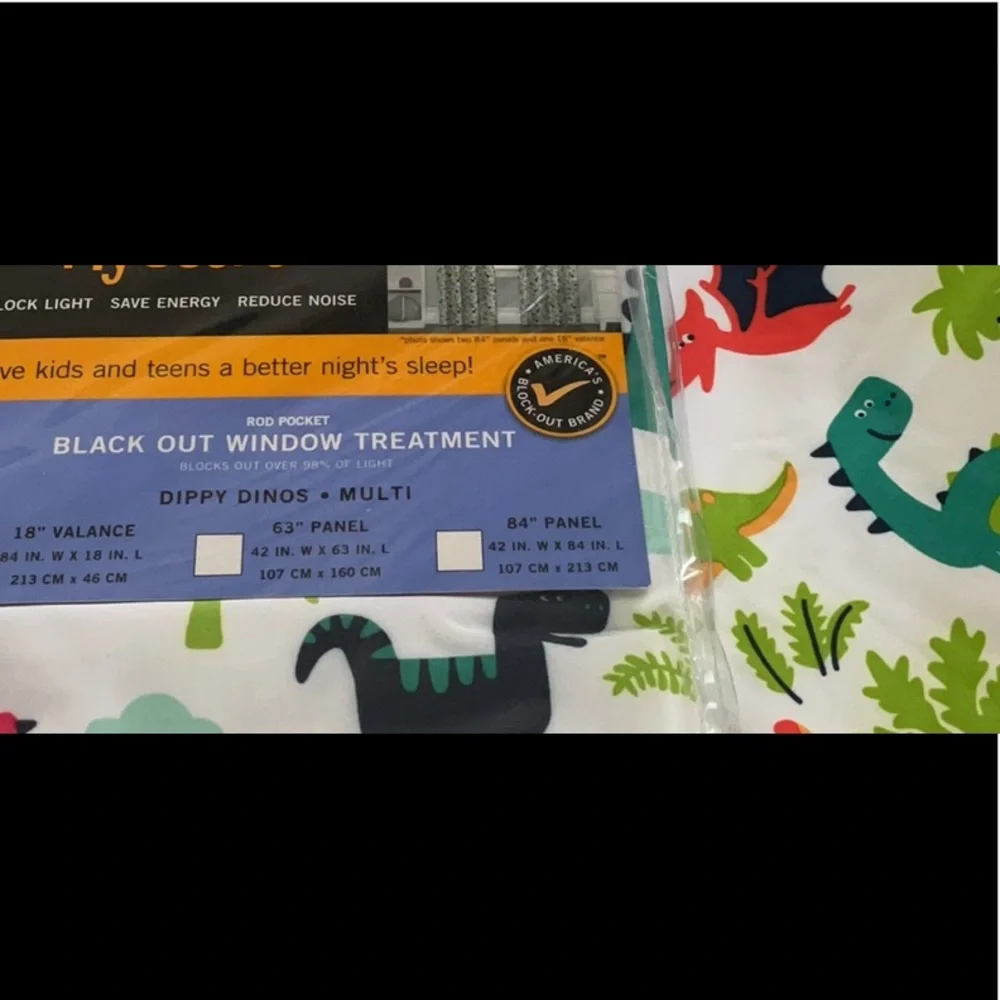 🦖Eclipse Dippy Dinos window valance 84” by 18” long. New.